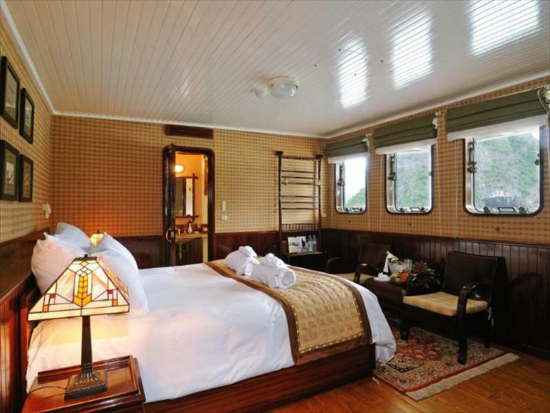Emeraude Classic Cruises Hotel Ha Long Exterior foto